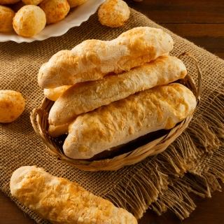 Salgados para café da tarde Salgados congelados para revenda Quitutes mineiros congelados Salgados para café da tarde Pão de queijo para revenda Pão de queijo congelado
