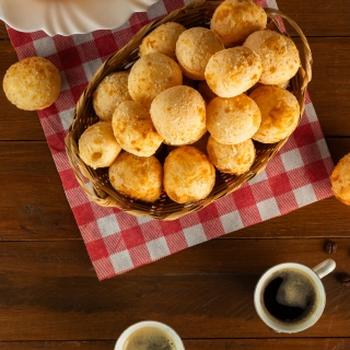 Pão de queijo para revenda Pão de queijo para revenda Pão de queijo congelado Pão de queijo para revenda Pão de queijo artesanal Pão de queijo direto da fábrica